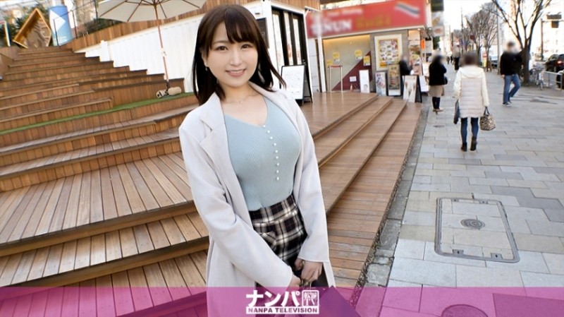 200GANA-2449 – Seriously flirty, first shot.  – 1605 Mr. OL walking in Omotesando … I thought it was a married woman who looks very young!  – Falling in estrus to a younger salt-faced actor immediately!  – Repeat the climax many times with a lovely pant